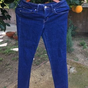 Levi’s 711 skinny jeans